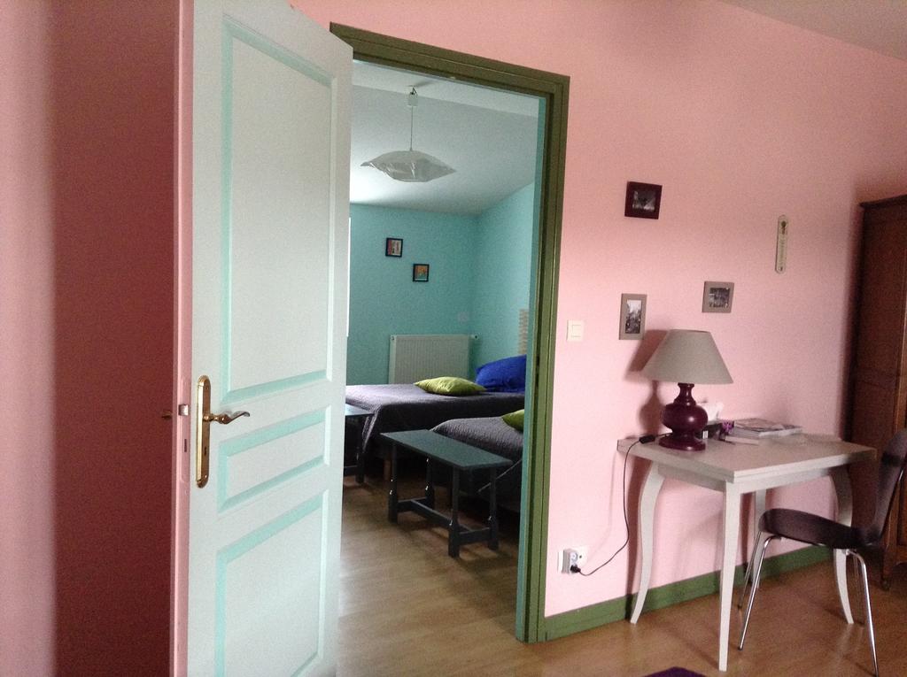 Chambres D'Hotes L'En Haut Des Vignes Mérignac Pokoj fotografie
