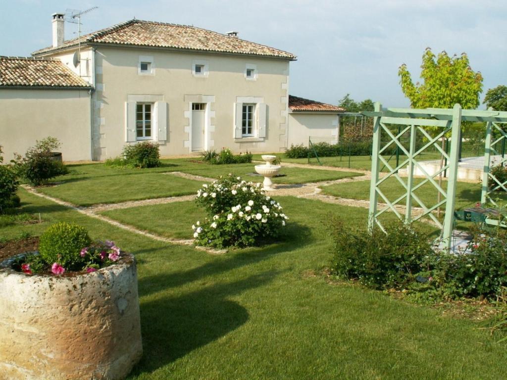Chambres D'Hotes L'En Haut Des Vignes Mérignac Exteriér fotografie